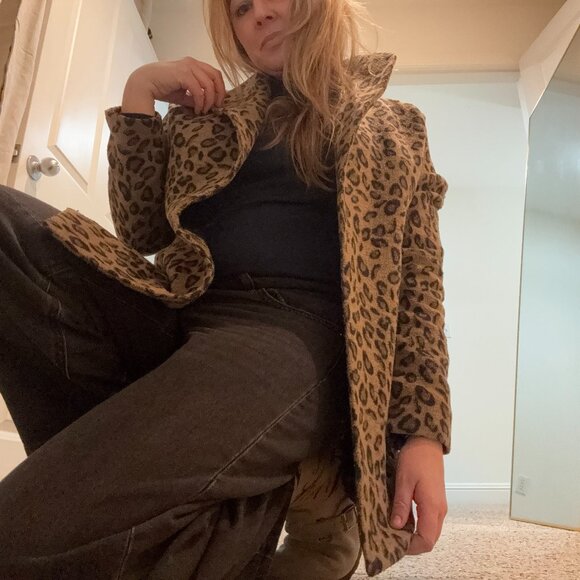 Leopard Print Faux Fur Coat - sz XS ——> MED - Picture 2 of 7